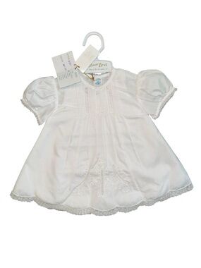 Feltman Brothers Girls size 3 months Hand-Embroidered White Baby Dress NWT
